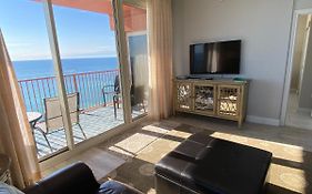 Shores Of Panama Penthouse Resort